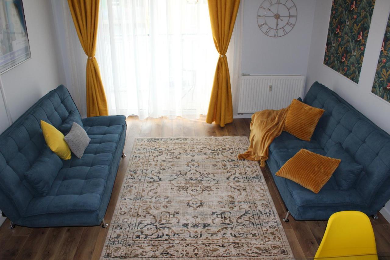Randevu Apartment Oradea Exterior photo